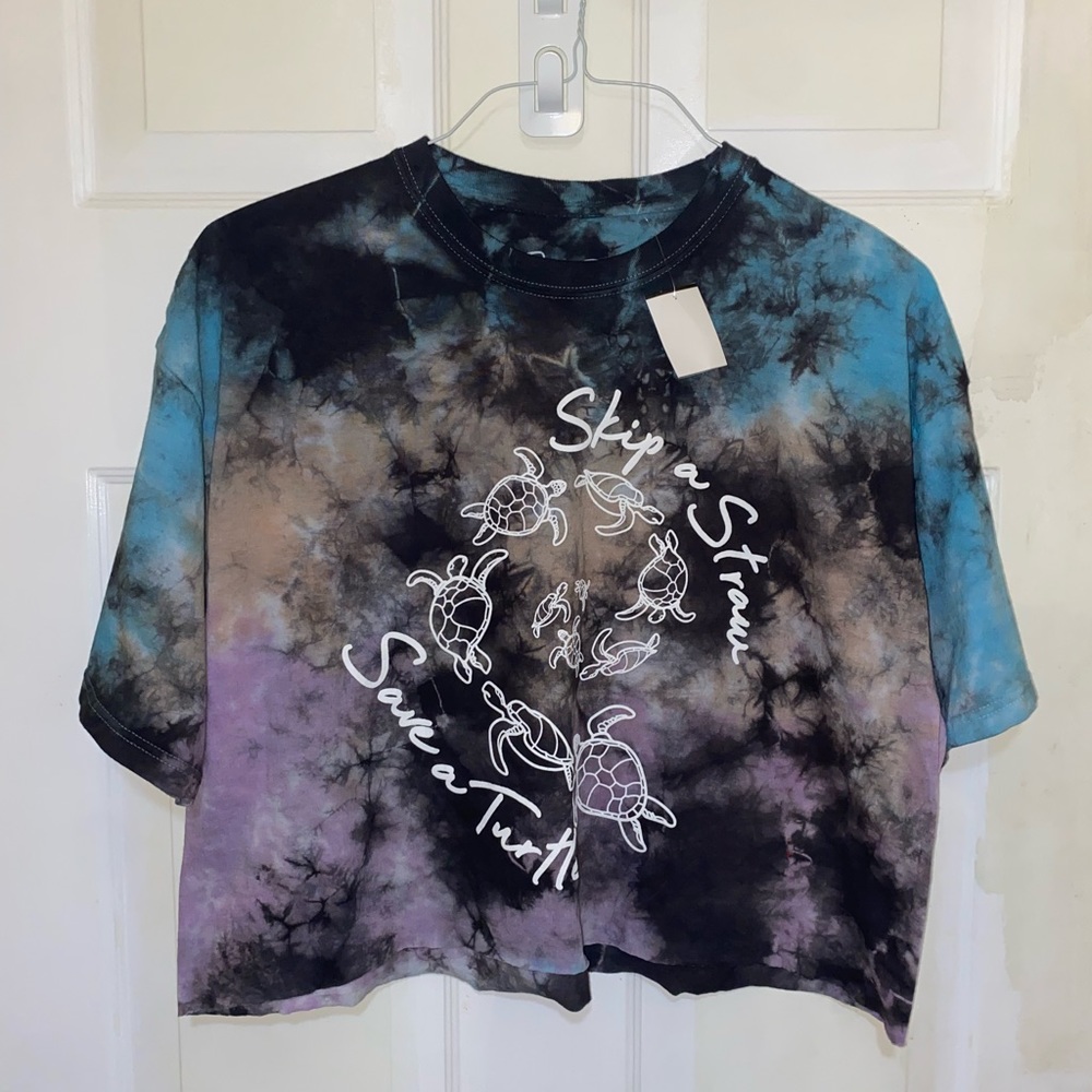 Save the Turtles cropped tee